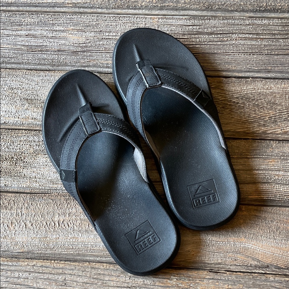 Reef Men's Classic Black Flip-Flops